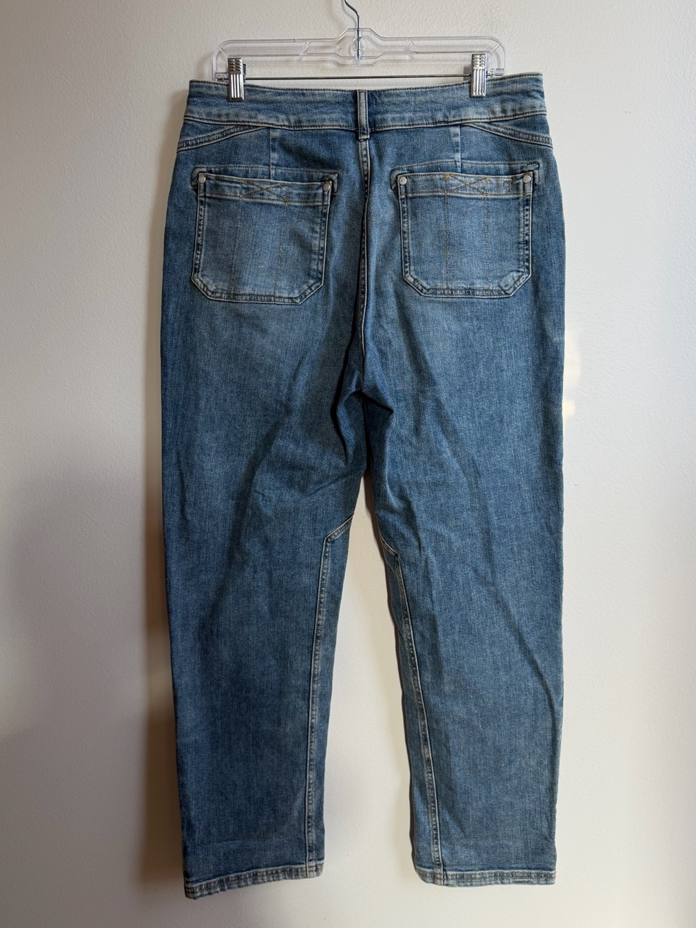 Anthropologie Wanderer Mid-Rise Relaxed Jeans by Pilcro - Picture 4 of 5